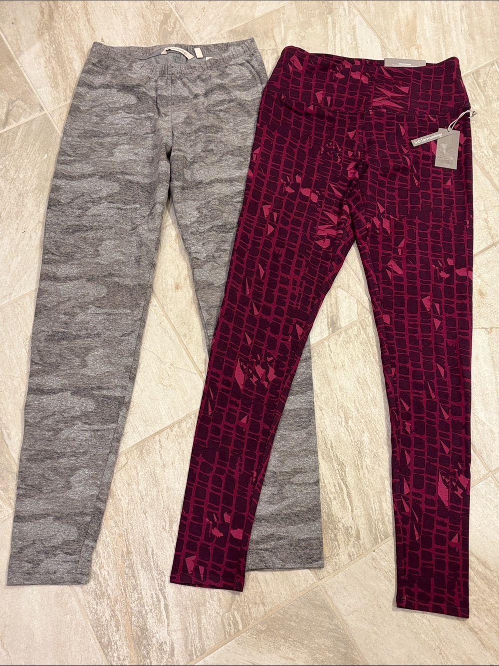 Soft Surroundings NWT Bundle of 2 pairs Leggings in Gray and Berry Print